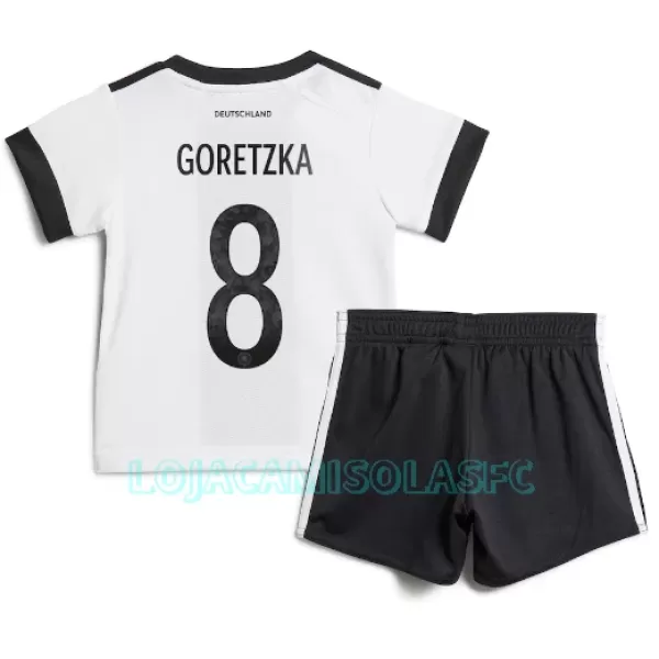 Camisola Alemanha Leon Goretzka 8 Criança Equipamento 1ª Mundial 2022